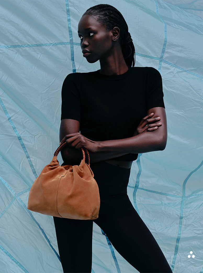 Gordi Medium caramel suede
