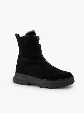 Wembly black suede